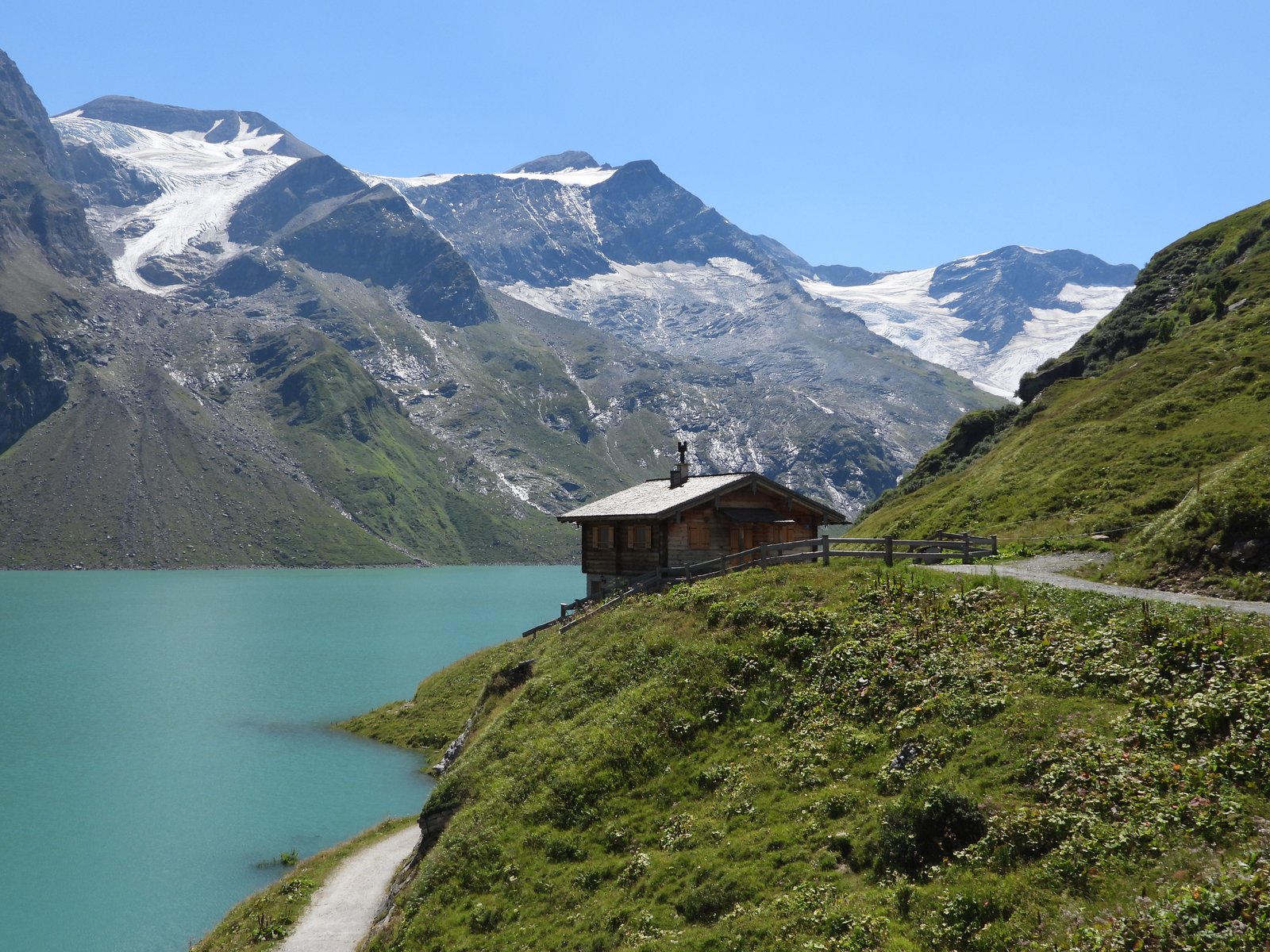 Bergsee und Gletscher in den Alpen — Zauberwasser, Inspiration aus der Natur